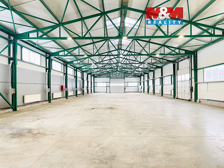 Pronájem výrobní haly, prostoru 1 070 m² - foto 1