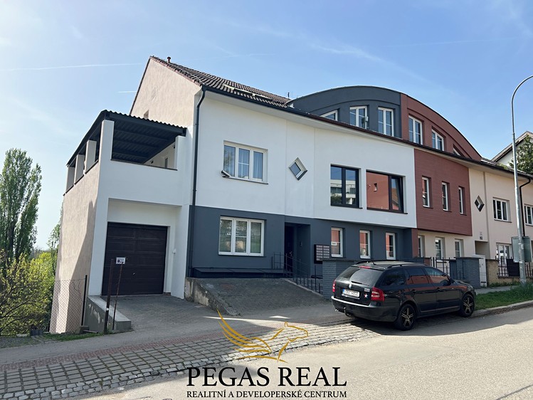 Pronájem kanceláře 11 m² - foto 1