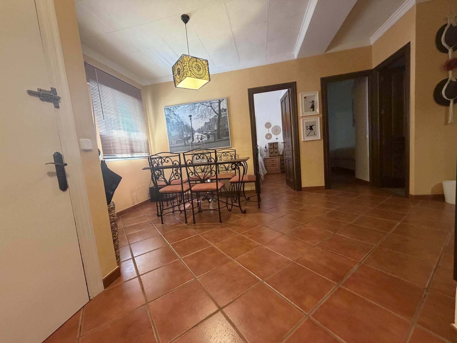 Gran oportunidad de inversión – edificio completo con potencial turístico
Se vende edificio completo en ubicación estra - foto 3