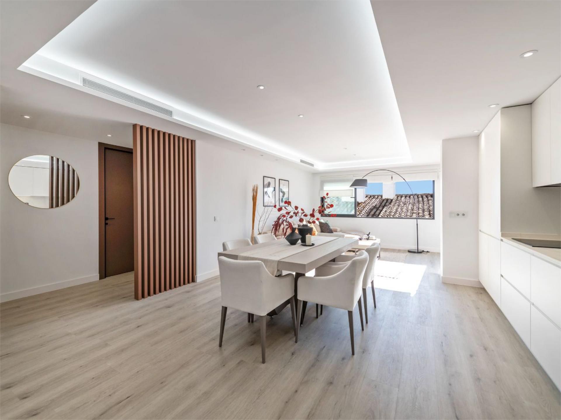 Oportunidad! Precioso apartamento recientemente reformado con las mejores calidades, en una de las zonas más demandada d - foto 1