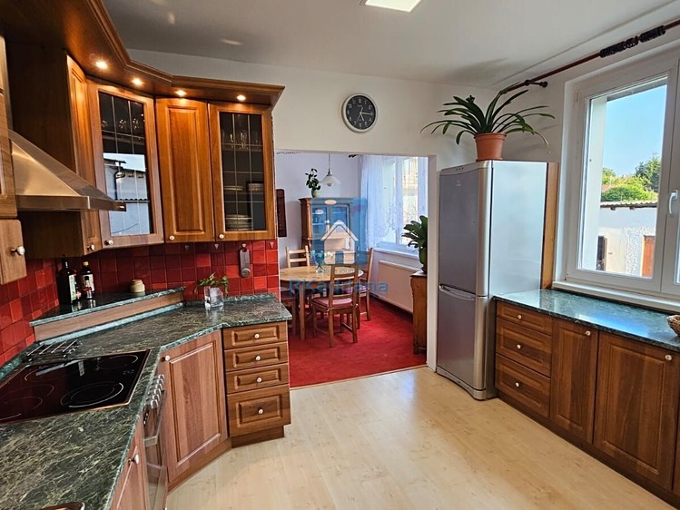 Prodej bytu 3+kk 74 m² - foto 1
