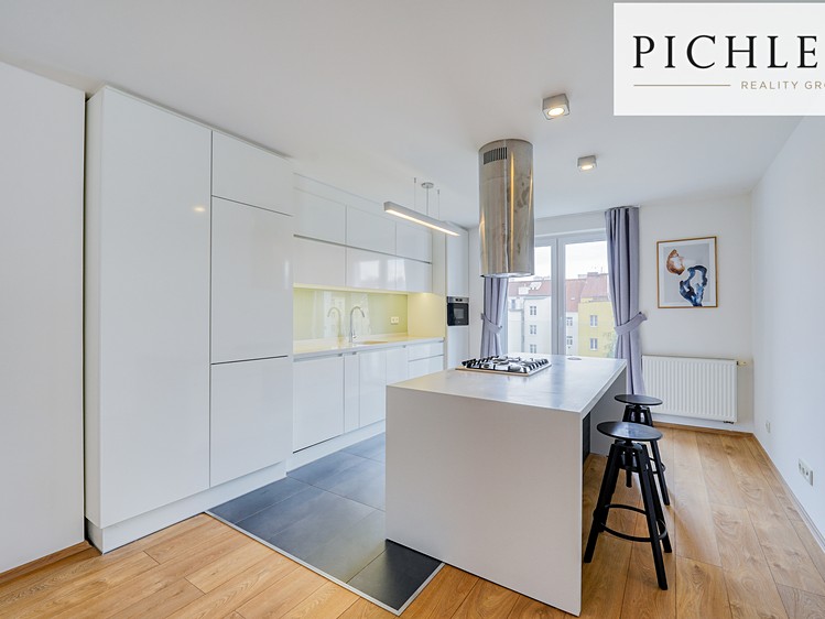 Prodej bytu 3+1 98 m² (Mezonet) - foto 3