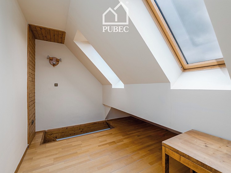 Prodej bytu 2+1 65 m² (Mezonet) - foto 5