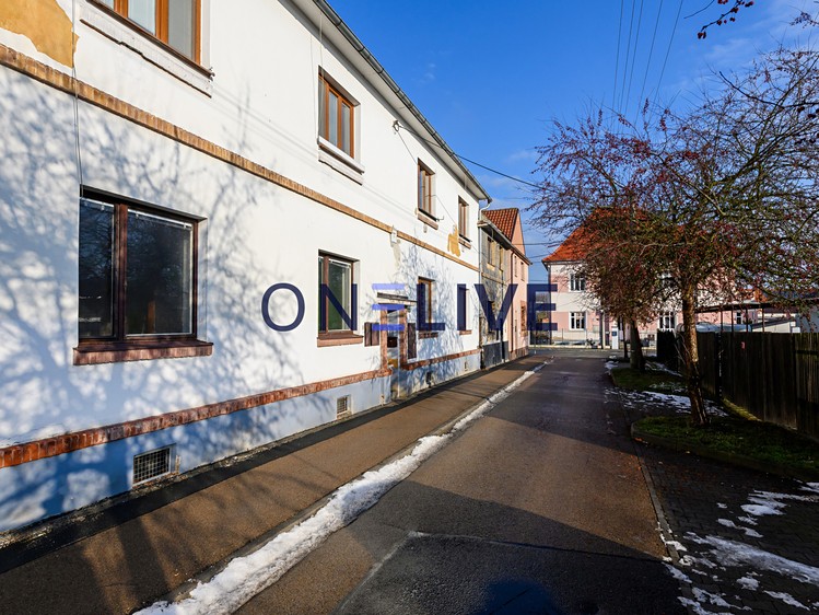 Prodej bytu 3+1 71 m² - foto 1