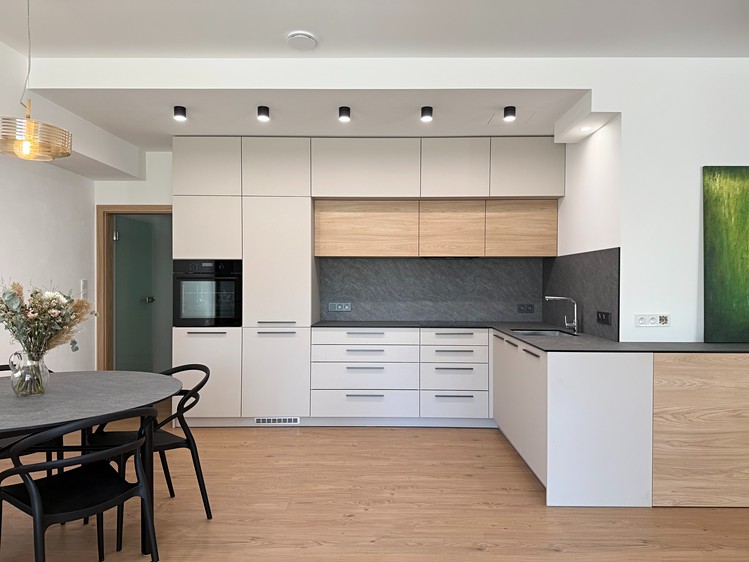 Prodej bytu 3+kk 78 m² (Jednopodlažní) - foto 3