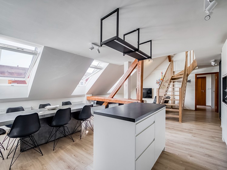 Prodej bytu 4+kk 108 m² (Mezonet) - foto 1