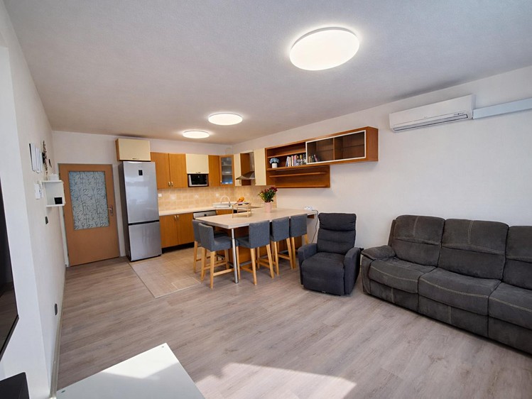 Prodej bytu 4+kk 80 m² - foto 3