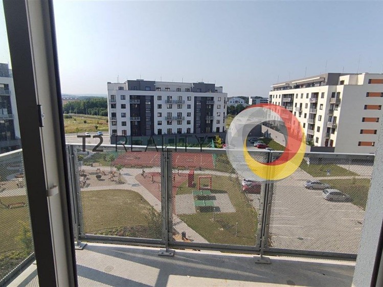 Pronájem bytu 2+kk 55 m² - foto 4