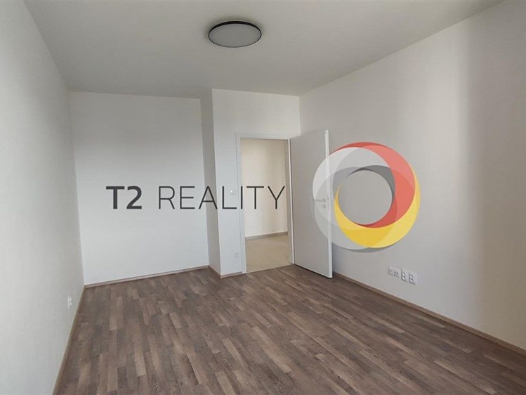 Pronájem bytu 2+kk 55 m² - foto 6