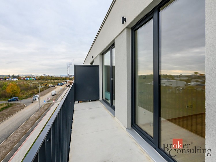 Pronájem bytu 2+kk 73 m² - foto 8