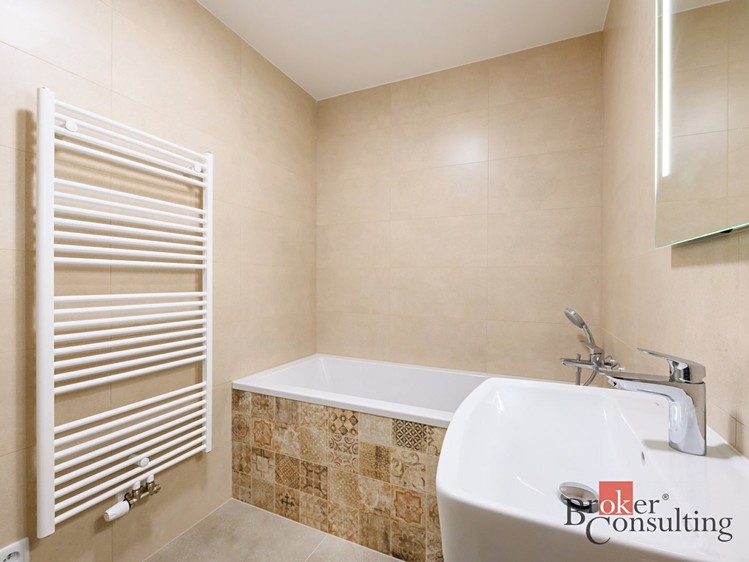 Pronájem bytu 2+kk 73 m² - foto 5