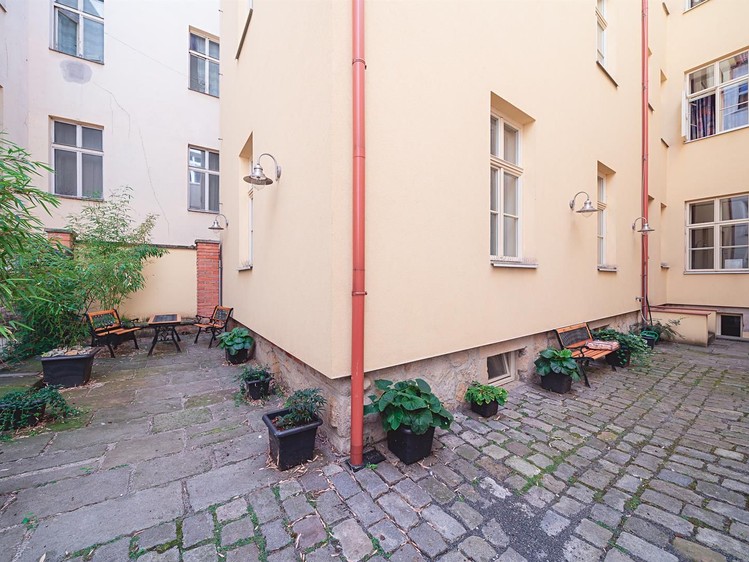 Pronájem bytu 1+kk 36 m² (Podkrovní) - foto 8