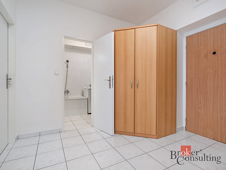 Pronájem bytu 2+kk 59 m² - foto 8