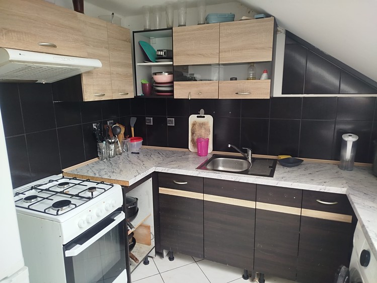 Pronájem bytu 1+kk 12 m² (Podkrovní) - foto 5