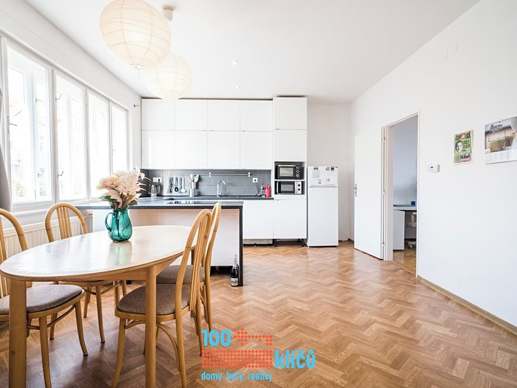 Prodej bytu 4+kk 82 m² - foto 2