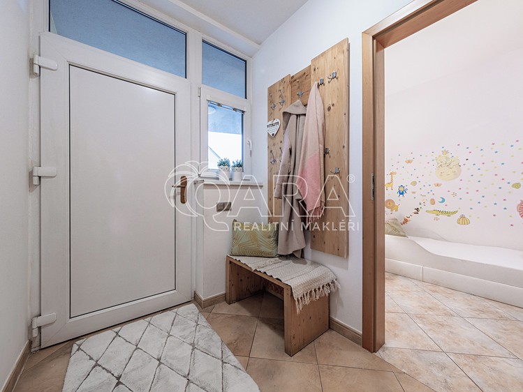 Prodej bytu 3+kk 106 m² (Jednopodlažní) - foto 6