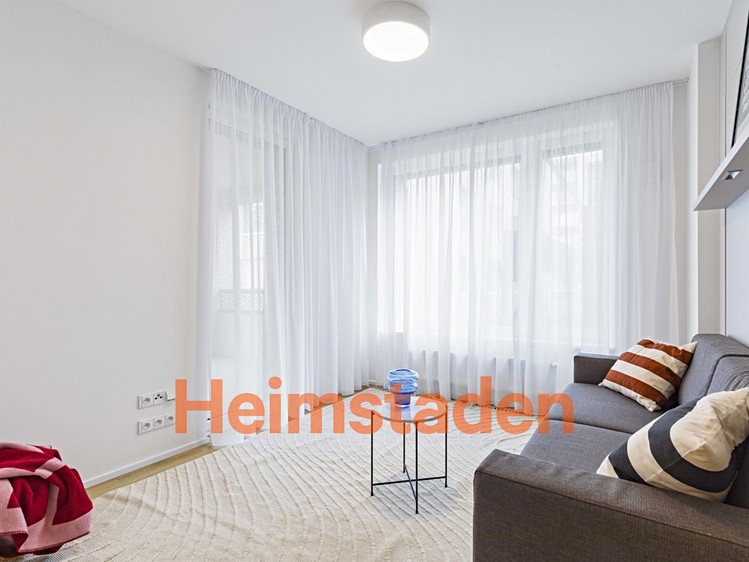 Pronájem bytu 3+1 61 m² - foto 4