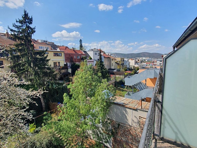 Pronájem bytu 1+kk 34 m² - foto 2
