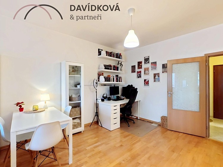 Pronájem bytu 2+1 63 m² (Jednopodlažní) - foto 3