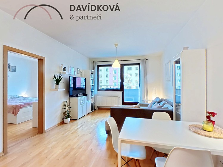Pronájem bytu 2+1 63 m² (Jednopodlažní) - foto 1