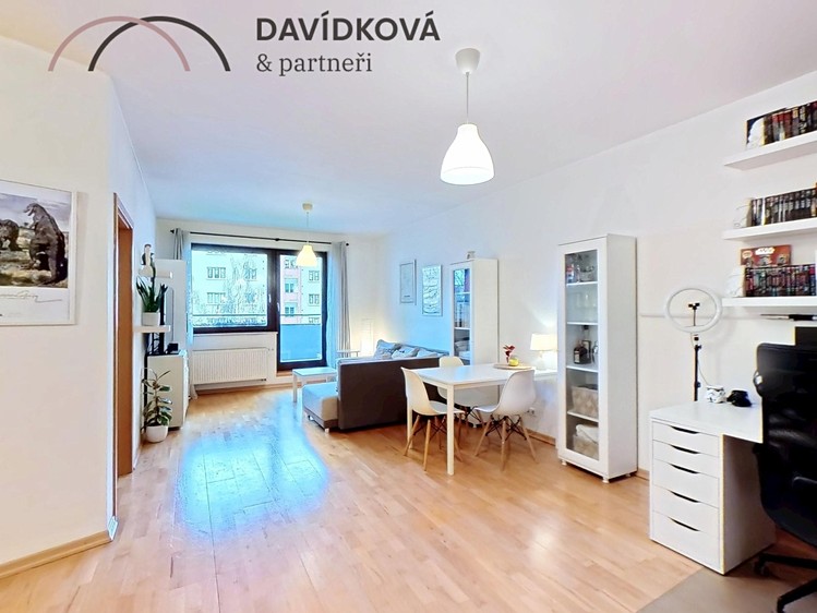 Pronájem bytu 2+1 63 m² (Jednopodlažní) - foto 2