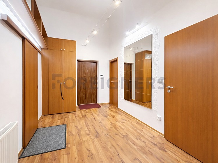 Pronájem bytu 2+1 88 m² - foto 6