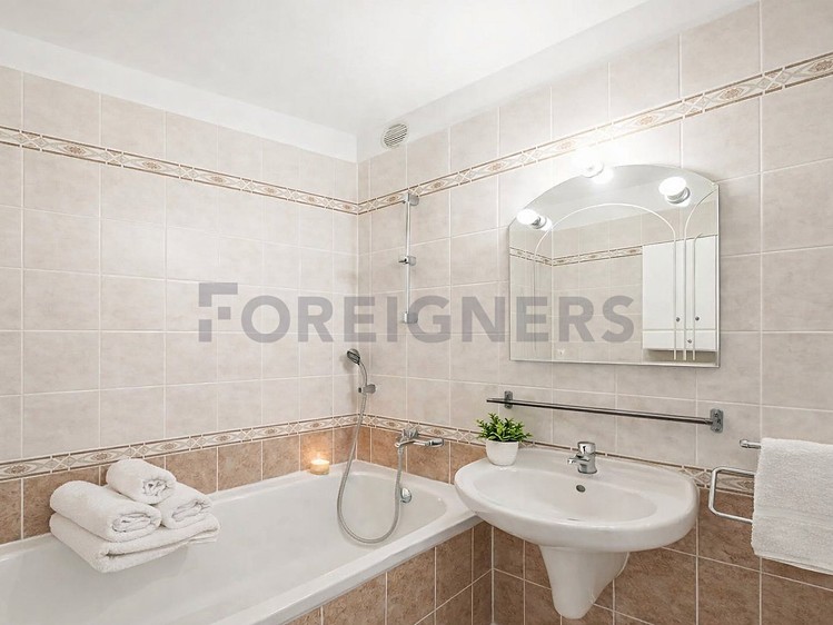 Pronájem bytu 2+kk 70 m² - foto 4