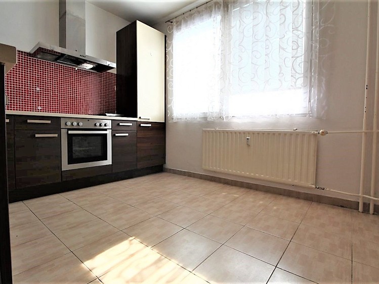 Pronájem bytu 2+1 60 m² - foto 3