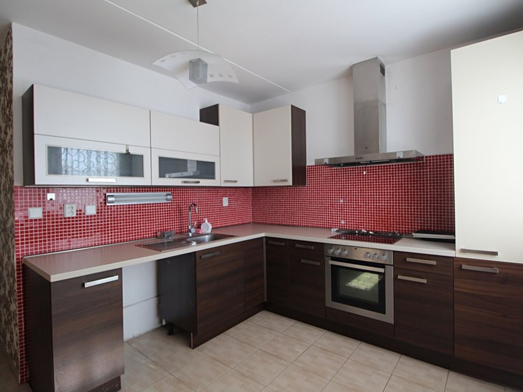 Pronájem bytu 2+1 60 m² - foto 1