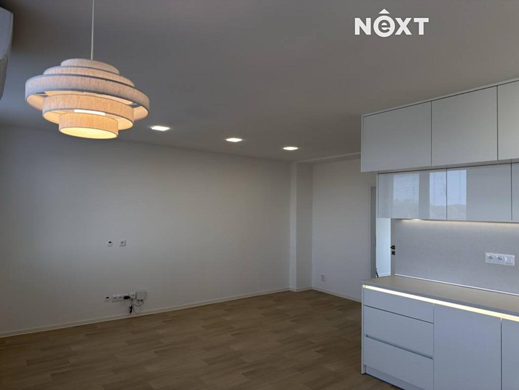 Pronájem bytu 3+kk 79 m² - foto 2