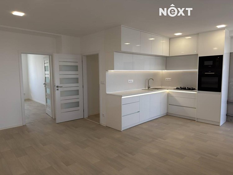 Pronájem bytu 3+kk 79 m² - foto 1