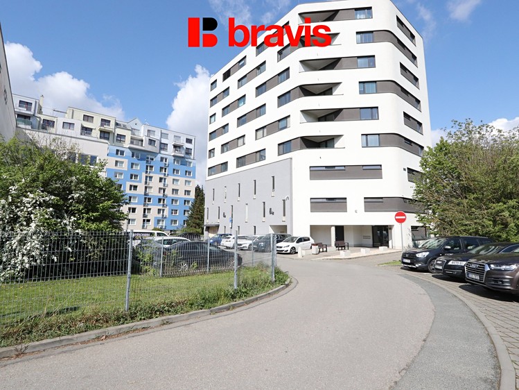 Pronájem bytu 1+kk 28 m² - foto 4