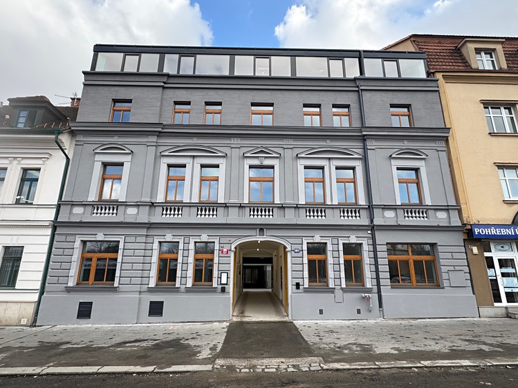 Pronájem bytu 2+kk 51 m² (Jednopodlažní) - foto 1