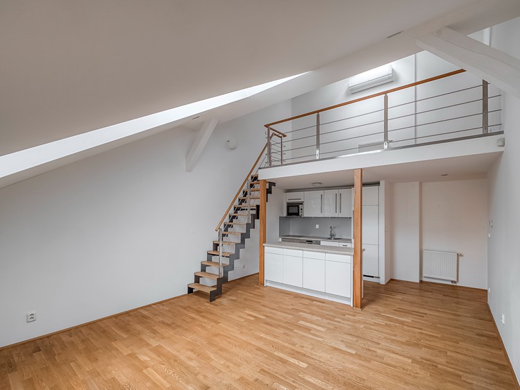 Pronájem bytu 2+kk 72 m² - foto 4