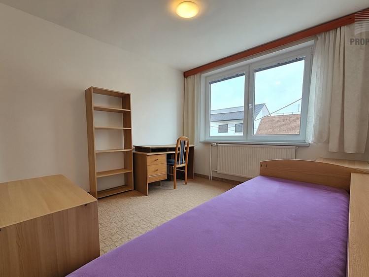 Pronájem bytu 4+1 98 m² - foto 3