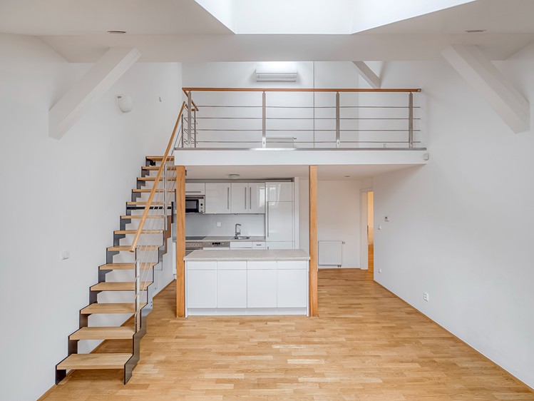 Pronájem bytu 2+kk 72 m² - foto 3