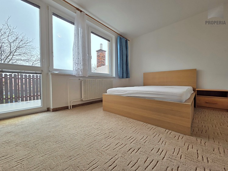 Pronájem bytu 4+1 98 m² - foto 1