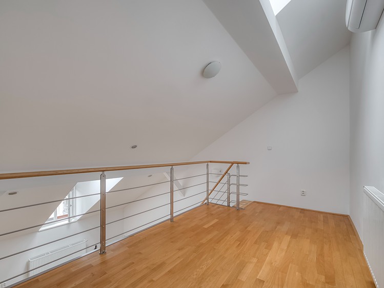 Pronájem bytu 2+kk 72 m² - foto 6