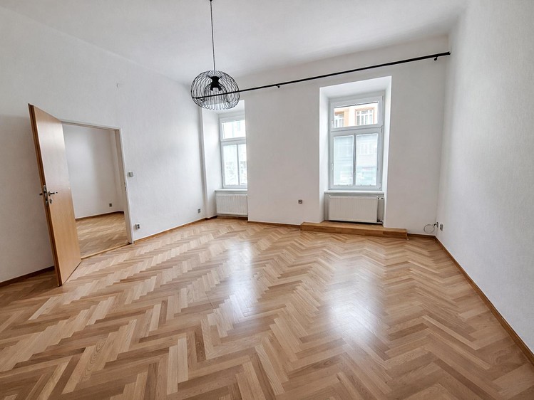 Pronájem bytu 3+kk 84 m² - foto 1