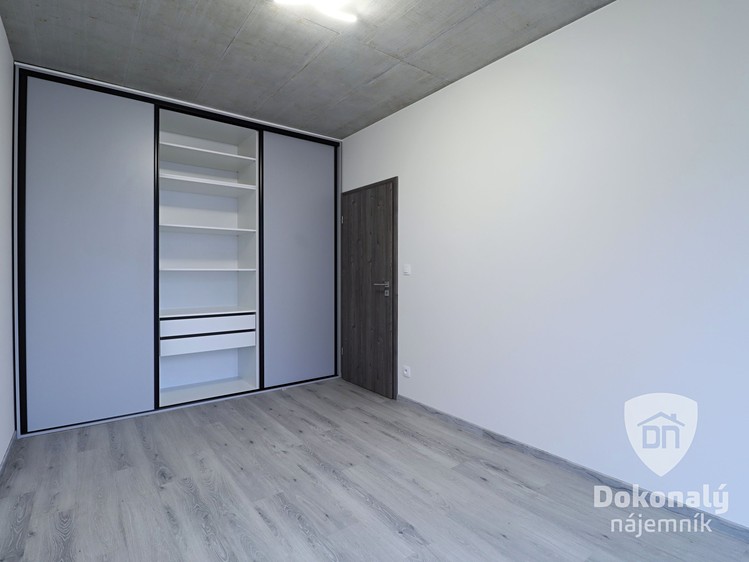Pronájem bytu 2+kk 49 m² - foto 3