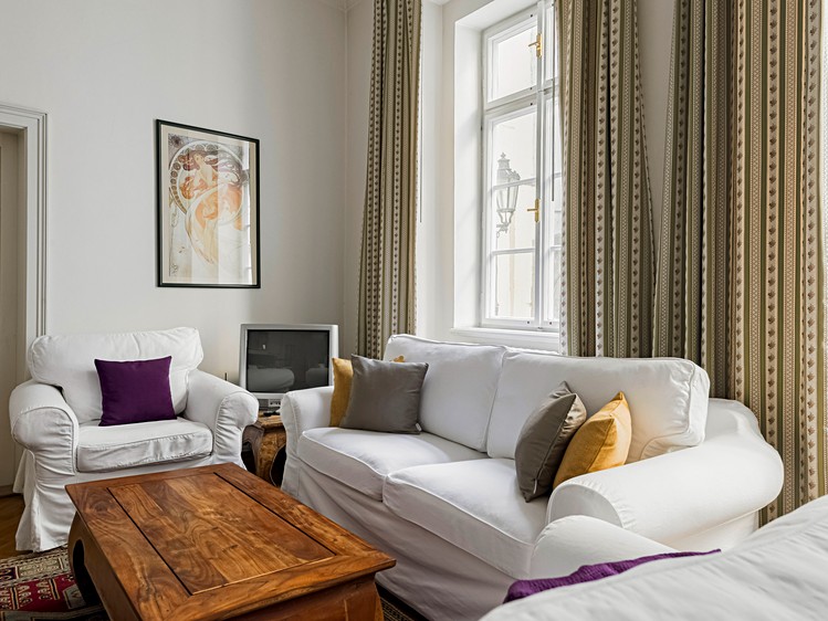 Pronájem bytu 2+1 73 m² (Mezonet) - foto 2