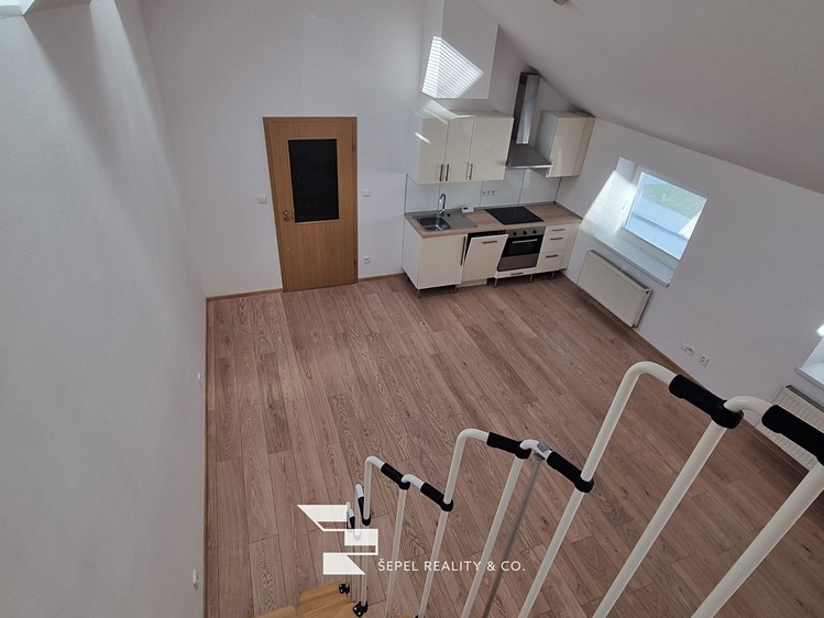 Pronájem bytu 2+kk 65 m² - foto 6