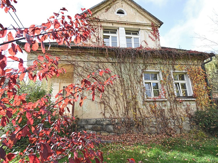Prodej rodinného domu 255 m², pozemek 3 454 m² - foto 1