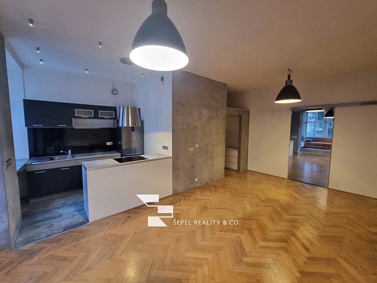 Pronájem bytu 1+kk 47 m² - foto 1