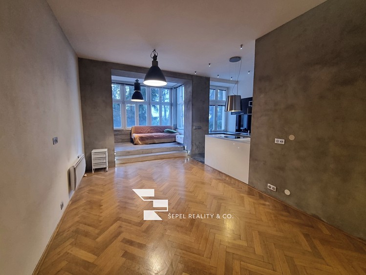 Pronájem bytu 1+kk 47 m² - foto 7
