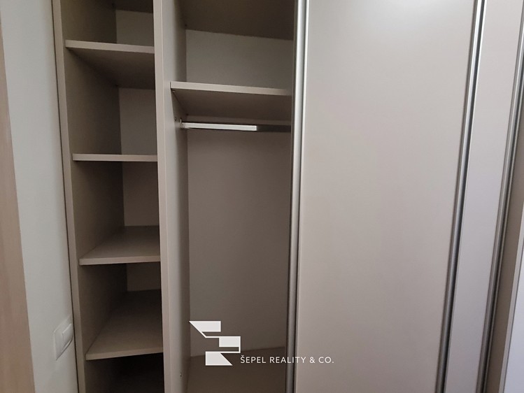Pronájem bytu 1+kk 24 m² - foto 8