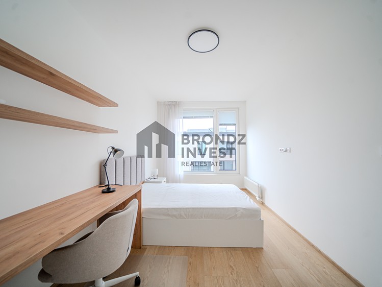 Pronájem bytu 2+1 60 m² (Jednopodlažní) - foto 7