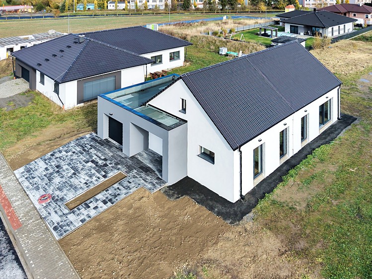 Prodej rodinného domu 147 m², pozemek 1 080 m² - foto 1