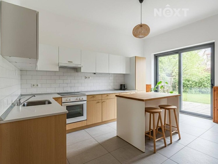 Prodej rodinného domu 136 m², pozemek 192 m² - foto 4