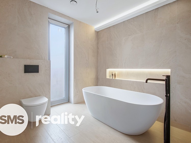 Prodej  rodinného domu 212 m², pozemek 853 m² - foto 6